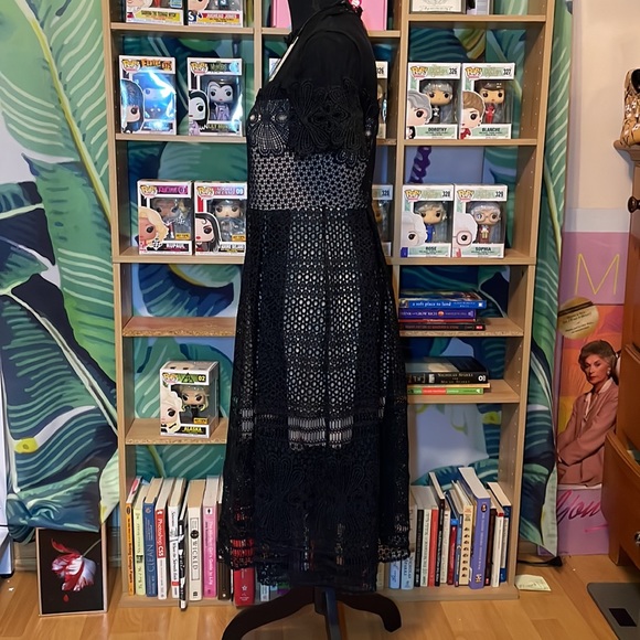 NWT - Romeo & Juliet Short Sleeve Lace Dress Sz M - Picture 4 of 10